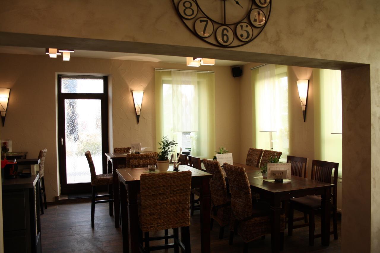 Merchweiler Hotel - Bistro - 3-Eck מראה חיצוני תמונה